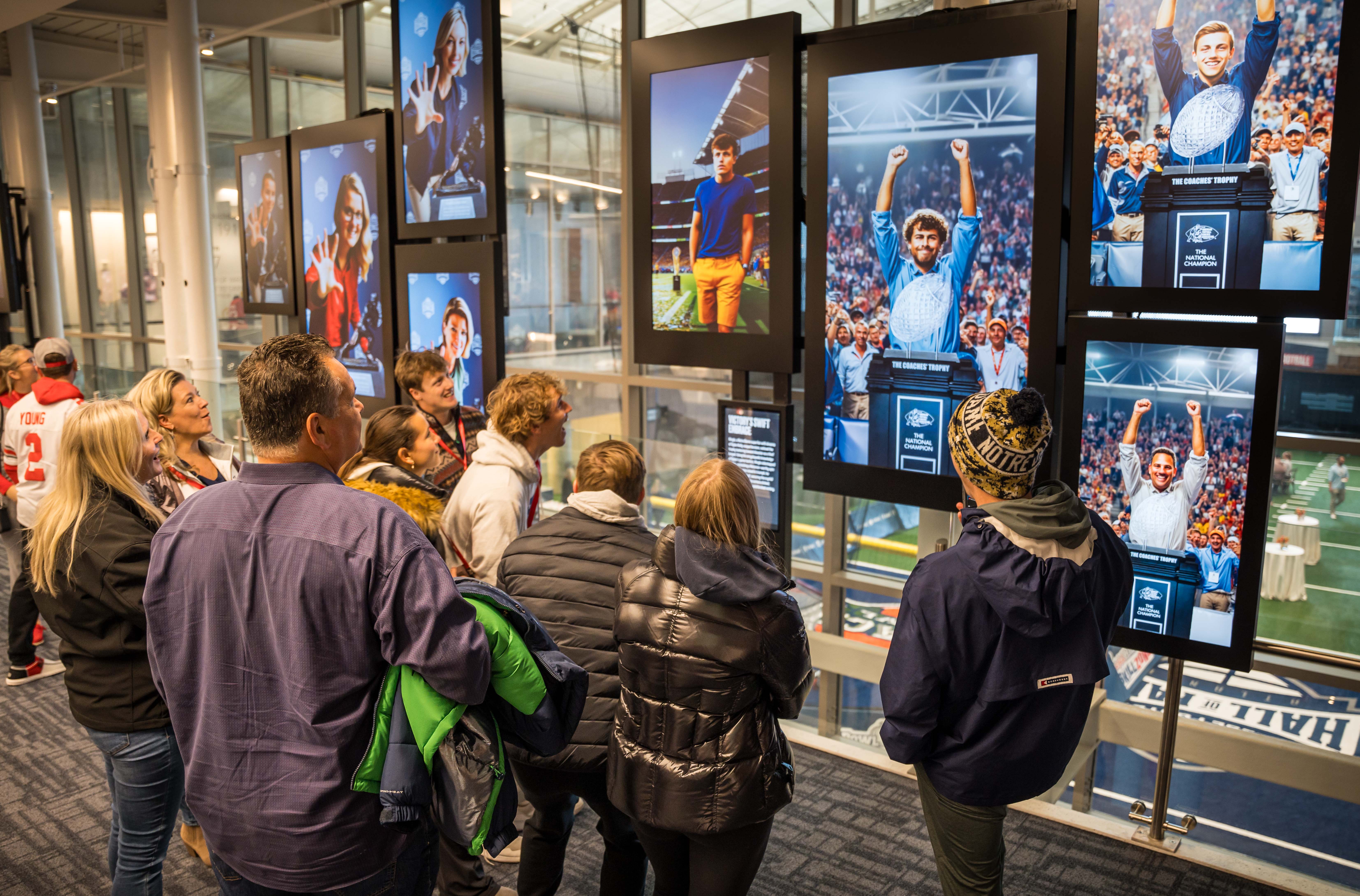 Busy Hall Sunnatty25 B1 22