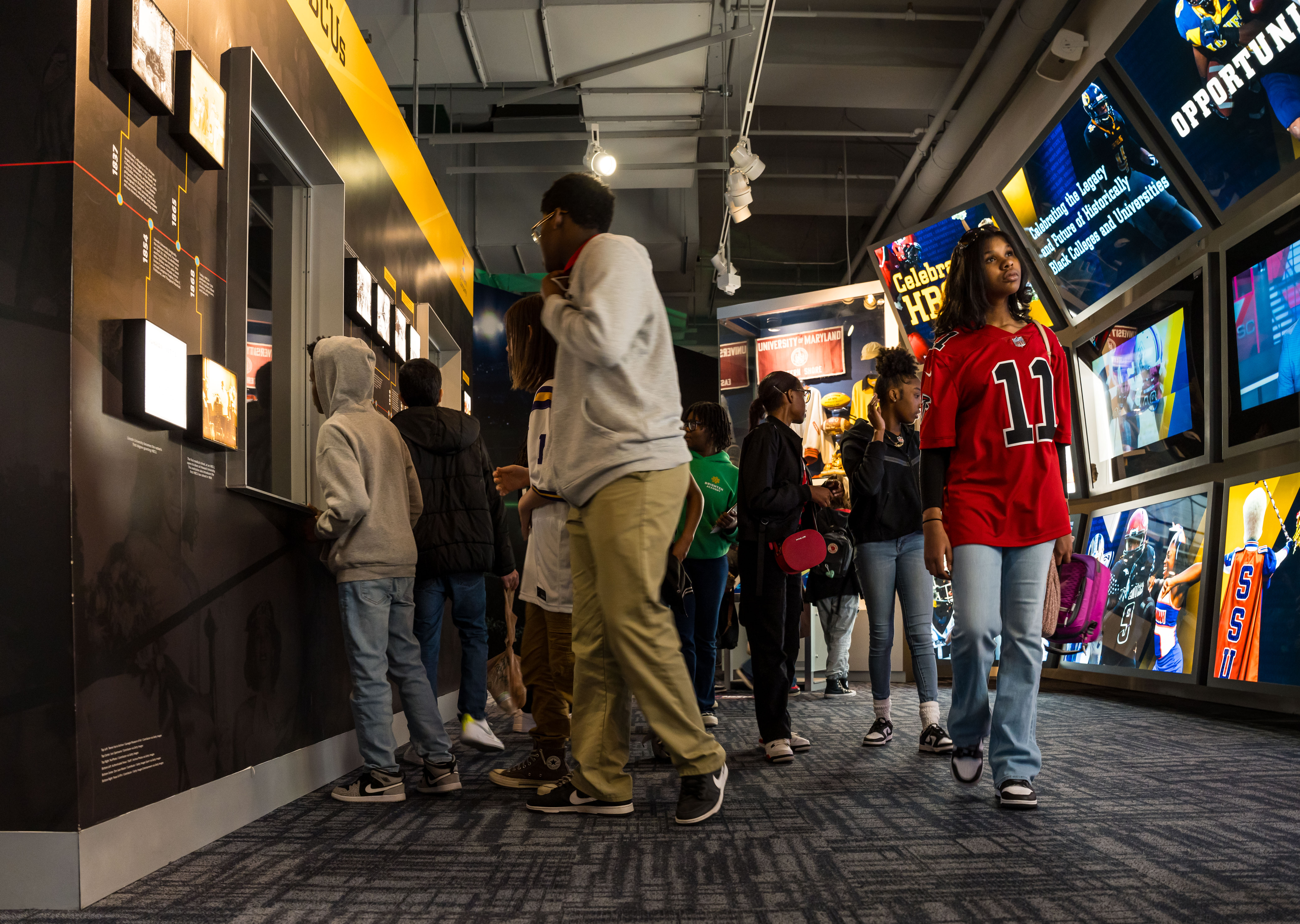 HBCU Exhibit School Group & Random 2 16 24 10