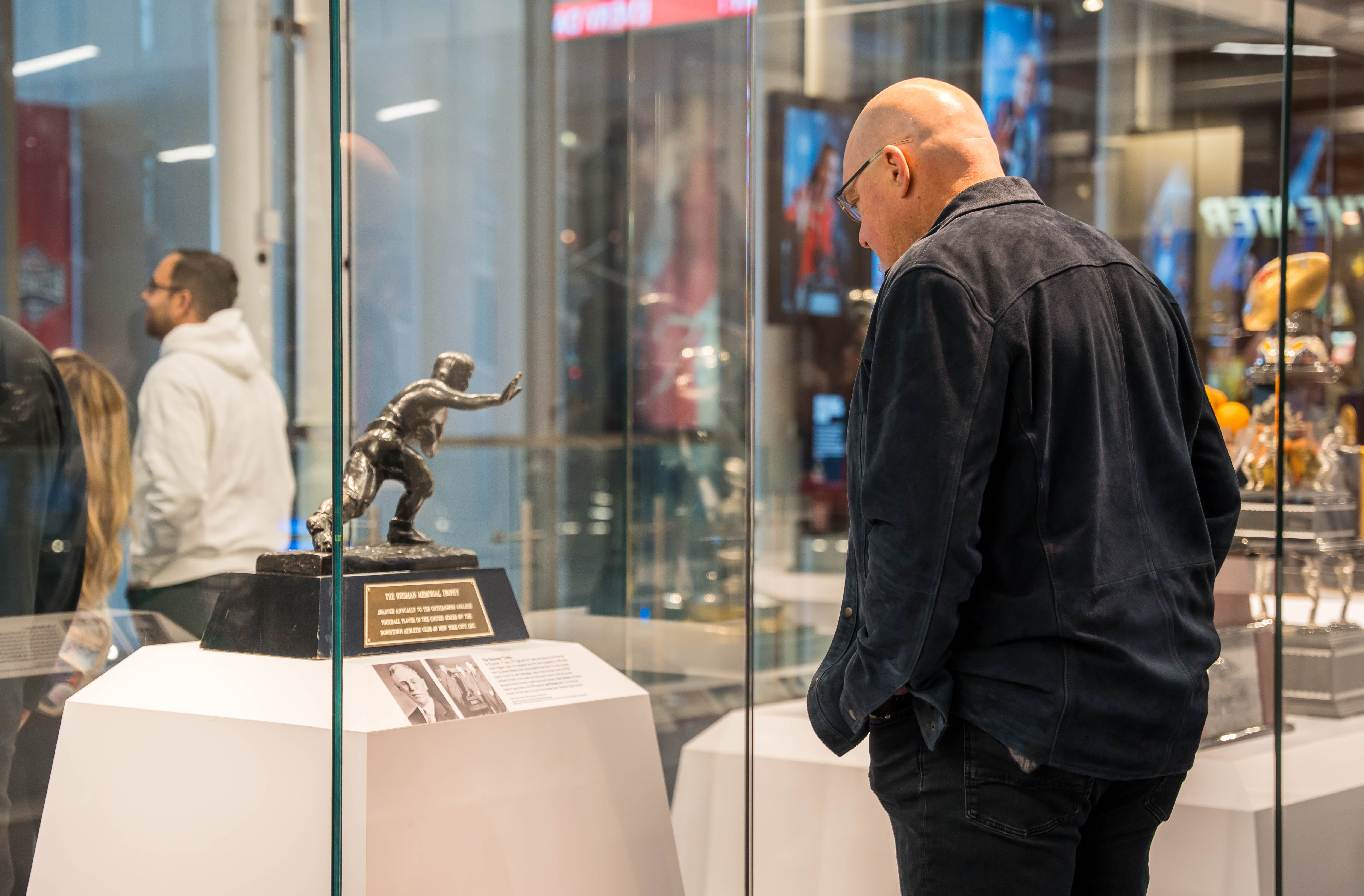 Busy Hall Sunnatty25 B1 5